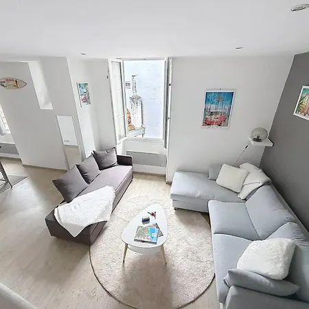 Duplex En Hyper Centre A Pieds *