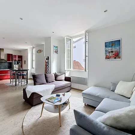 Duplex En Hyper Centre A Pieds * Biarritz