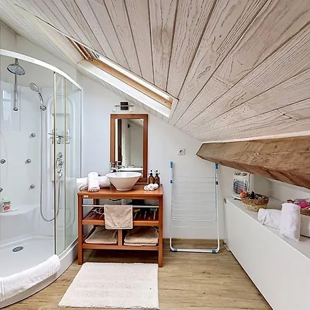 Duplex En Hyper Centre A Pieds * Biarritz